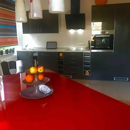 Apartment Schoene Grosse 2 Schlafzimmer Bis 6 Pax Naehe Stadion Signal Iduna
