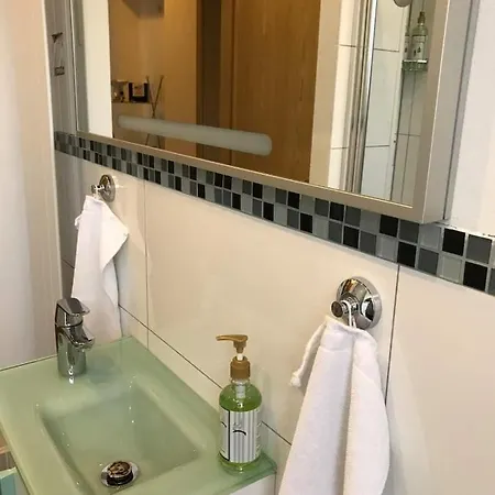 Schoene Grosse 2 Schlafzimmer Bis 6 Pax Naehe Stadion Signal Iduna Apartment *